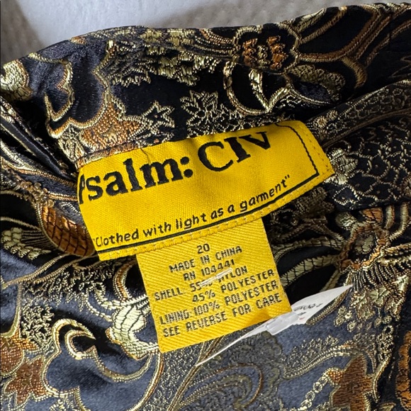 Plus Size Floral Brocade 2 Piece Suit in Gold and Black by Psalms CIV Size 20 - Picture 8 of 8